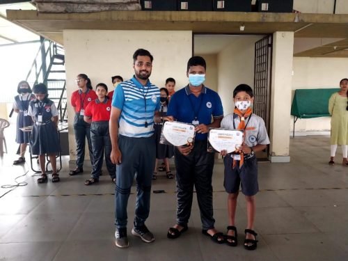 Rida Khalif secured first place in the elocution competition organized by People of Ponda. 26 students participated from 14 schools Rida stood first among them.