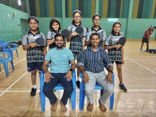 Rida Khalif secured first place in the elocution competition organized by People of Ponda. 26 students participated from 14 schools Rida stood first among them.