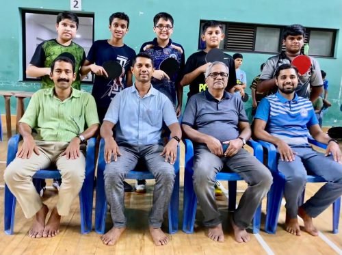 Rida Khalif secured first place in the elocution competition organized by People of Ponda. 26 students participated from 14 schools Rida stood first among them.