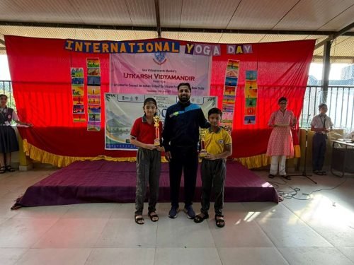 R. Navanya secured the 3rd Place Trophy, while Swayam Sanjay Parganve secured the 3rd Runner-Up Trophy in the Abacus Competition organised by UCMAS.Congratulations
