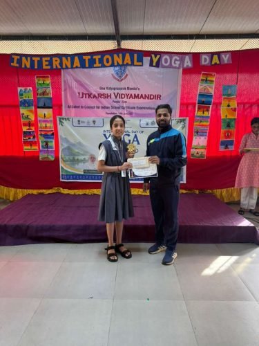 Arya Kamat Helekar secured 6th place and won a cash prize of Rs.500/- in the All Goa State Chess Championship.Congratulations 