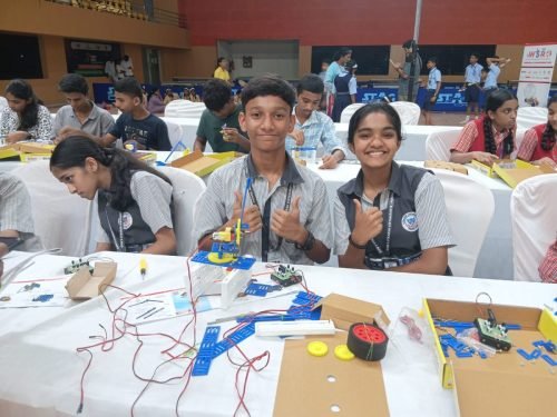 In World STEM and Robotics Olympiad (WSRO) Regional competition, our student Miss Avni Anand Gaikwad and Abhinav Singh Anand won Special Prize in Robotics Construction Challenge