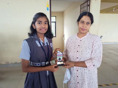 Ashwi Phadte from std VIII participated in the GVM's Chess in School. 