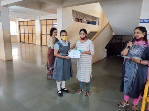 Arya Siddharth Kotibhaskar of std IX participated in Thrust to Win (Burpees Exercise) at Panache 2022, an Interschool online competition