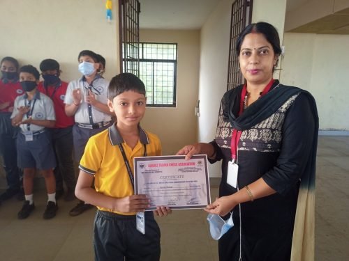 Anvay Borkar of std V got certificate of participation in a chess tournament organised by Bardez taluka.