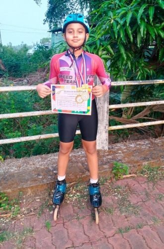 Congratulations Anvay Dhavalikar of std VI for winning two gold medals in 500 metres n 1000 metres races, age group 11-14 boys, inline in 2nd Invitational speed skating championship ,oraganised by S.S. Roller Skating Club, Chinchinim.